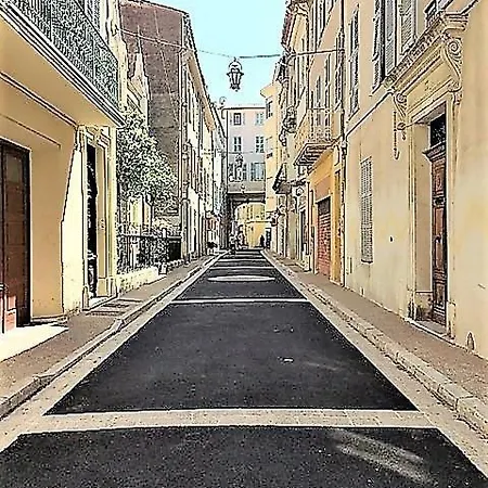 17 Rue Du Docteur Rostan * 앙티브